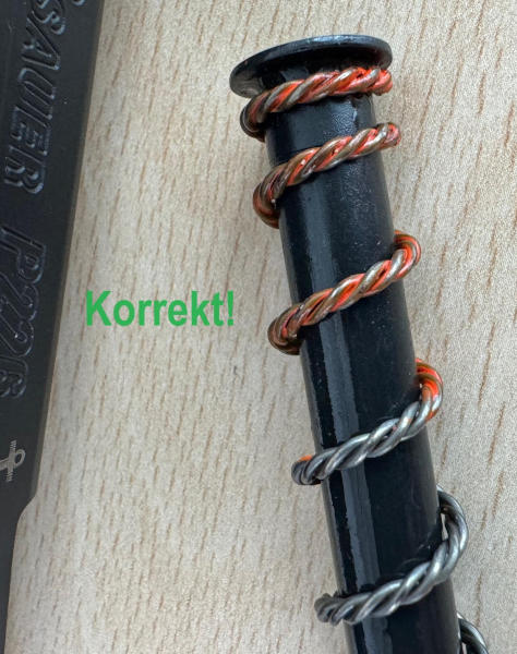 Farbmarkierung bei einigen Modellen von Sig Sauer: unglückliche Farbwahl mit Rot, weil Rot ist nicht immer Rost