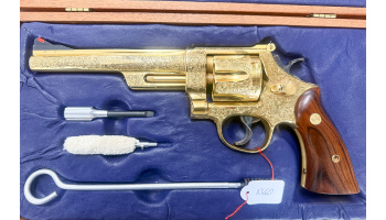 Occasion/Kommission; Revolver, Smith & Wesson, Modell 1950, ab Werk graviert von R.J. Smith, Kal. .44 S&W Special, 6.5" Lauf, black, 6 Schuss, Ref.: 130