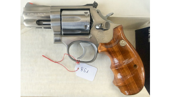 Occasion/Kommission; Revolver, Smith & Wesson, Modell M686-1, Kal. .357 Mag., 2 1/2" Lauf, 6 Schuss, Ref.: 851