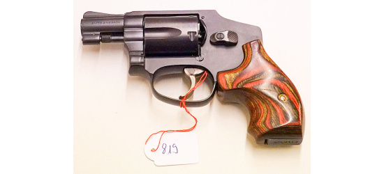 Occasion/Kommission; Revolver, Smith & Wesson, Modell 442 Airweight Centennial, Kal. .38 Special, 2" Lauf, black, Ref.: 819