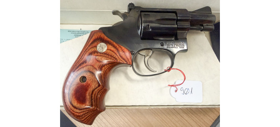 Occasion/Kommission; Revolver, Smith & Wesson, Modell 34-1, Kal. .22 l.r., 2" Lauf, 6 Schus Trommel, Ref.: 901