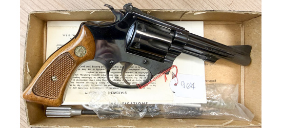 Occasion/Kommission; Revolver, Smith & Wesson, Modell 34-1, Kal. .22 l.r., 4" Lauf, Ref.: 904